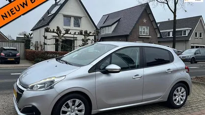 Occasion 2015 Peugeot 208 Hatchback | € 8.690 (Eerlijke prijs)