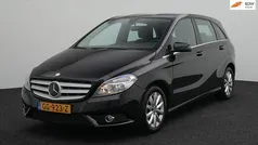 Zwart Gebruikt 2012 Mercedes B180 Ambition MPV | € 11.750 (Eerlijke prijs)