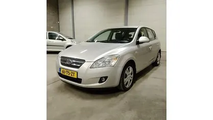 Occasion 2007 Kia Ceed Hatchback | € 1.999 (Super prijs)
