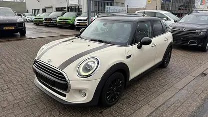 Occasion 2019 Mini Cooper Pepper Hatchback | € 13.950 (Goede deal)
