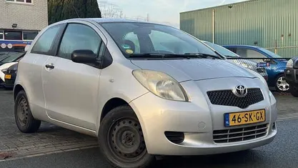 Gebruikt 2006 Toyota Yaris Terra Hatchback | € 800 (Eerlijke prijs)