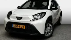 Gebruikt 2024 Toyota Aygo Play Hatchback | € 20.950 (Goede deal)