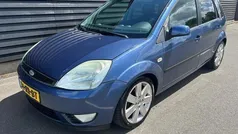 Blauw Gebruikt 2005 Ford Fiesta Futura Hatchback | € 1.895 (Eerlijke prijs)