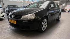 Zwart Gebruikt 2007 VW Golf V Hatchback | € 2.950 (Eerlijke prijs)