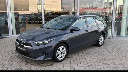 Occasion Kia Ceed 2023 Grijs Hatchback