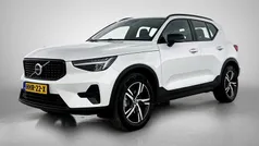 Wit (metallic) Gebruikt 2025 Volvo XC40 SUV | € 43.450 (Eerlijke prijs)