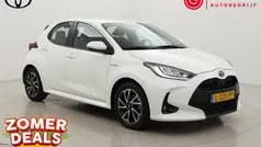 Gebruikt 2021 Toyota Yaris Hybrid Hatchback | € 19.999 (Eerlijke prijs)