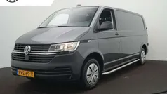 Grijs Gebruikt 2023 VW T6.1 Van | € 23.900 (Goede deal)