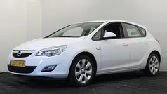 Gebruikt 2012 Opel Astra Edition Hatchback | € 2.999 (Goede deal)