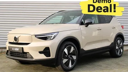 Nieuw Volvo EX40 Plus 11 kW (15 PK) 2026 Beige SUV