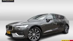 Stationwagon Gebruikt 2022 Volvo V60 Inscription Stationwagen | € 38.444 (Eerlijke prijs)
