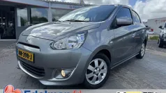 Grijs, metallic lak Gebruikt 2015 Mitsubishi Space Star Hatchback | € 6.950 (Eerlijke prijs)