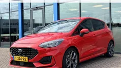 Rood Gebruikt 2023 Ford Fiesta ST-Line X Hatchback | € 20.900 (Eerlijke prijs)