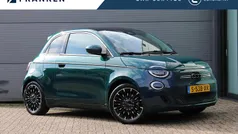 Gebruikt 2023 Fiat 500e La Prima Hatchback | € 22.595 (Eerlijke prijs)