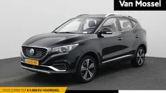 Zwart Gebruikt 2020 MG ZS Luxury Sedan | € 14.995 (Eerlijke prijs)