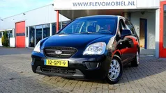 Gebruikt 2008 Kia Carens MPV | € 2.950 (Eerlijke prijs)