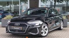 Zwart Gebruikt 2020 Audi A3 S-Line Sedan | € 26.700 (Eerlijke prijs)