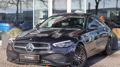 Grijs (parellak) Gebruikt 2021 Mercedes C180 Luxury Sedan | € 32.400 (Super prijs)