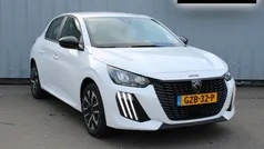 Wit Nieuw 2024 Peugeot 208 Style Hatchback | € 21.993 (Goede deal)