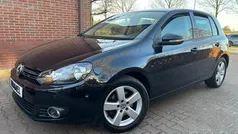 Zwart Gebruikt 2010 VW Golf VI Team Hatchback | € 5.999 (Eerlijke prijs)