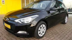 Zwart Gebruikt 2018 Hyundai i20 Hatchback | € 12.995 (Eerlijke prijs)