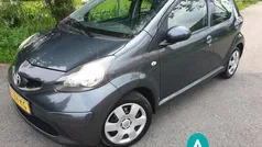 Grijs Gebruikt 2008 Toyota Aygo Hatchback | € 2.750 (Eerlijke prijs)