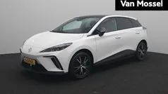 Wit Gebruikt 2023 MG MG4 EV Luxury Hatchback | € 21.444 (Goede deal)
