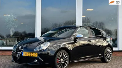 Occasion Alfa Romeo Giulietta Exclusive 170 PK (125 kW) 2015 Zwart Hatchback