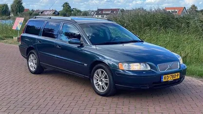 Blauw Gebruikt 2006 Volvo V70 Stationwagen | € 4.950 (Goede deal)