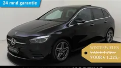 Zwart Gebruikt 2024 Mercedes B250e AMG line MPV | € 41.945 (Eerlijke prijs)