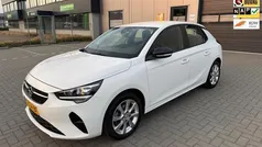 Wit, metallic lak Gebruikt 2023 Opel Corsa Edition Hatchback | € 13.999 (Eerlijke prijs)
