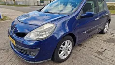 Blauw Gebruikt 2006 Renault Clio II Hatchback | € 1.099 (Eerlijke prijs)