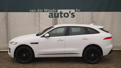 Wit Gebruikt 2017 Jaguar F-Pace Business Edition SUV | € 20.900 (Eerlijke prijs)