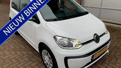 Occasion 2022 VW up! Hatchback | € 11.950 (Eerlijke prijs)