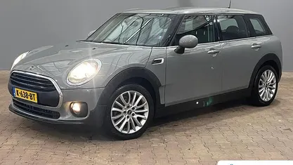 Occasion Mini One Clubman Chili 102 PK (75 kW) 2020 Grijs Stationwagen