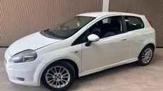 Wit Gebruikt 2009 Fiat Grande Punto Hatchback | € 2.500 (Eerlijke prijs)