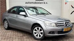 Grijs, metallic lak Gebruikt 2007 Mercedes C180 Sedan | € 6.999 (Goede deal)