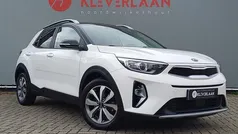Wit Gebruikt 2021 Kia Stonic SUV | € 18.450 (Eerlijke prijs)