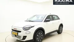 Wit Nieuw 2025 Fiat 600E Red SUV | € 29.950 (Super prijs)