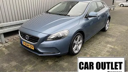 Blauw Gebruikt 2012 Volvo V40 Summum Hatchback | € 7.750 (Super prijs)