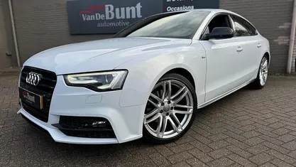 Occasion 2016 Audi A5 Sportback Competition Hatchback | € 15.999 (Eerlijke prijs)
