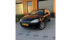 Zwart Gebruikt 2003 Opel Corsa Njoy Hatchback | € 999 (Eerlijke prijs)