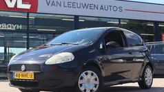 Zwart Gebruikt 2010 Fiat Grande Punto Hatchback | € 498 (Eerlijke prijs)