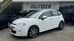 Wit Gebruikt 2016 Citroën C3 Feel Hatchback | € 5.919 (Eerlijke prijs)