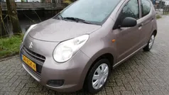 Bruin Gebruikt 2011 Suzuki Alto Hatchback | € 2.695 (Eerlijke prijs)