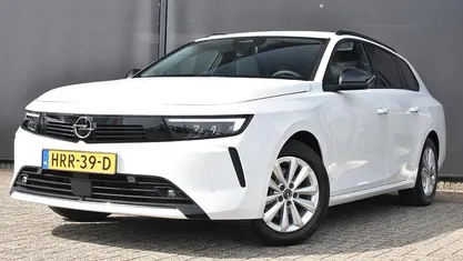 Gebruikt 2025 Opel Astra Business Edition Stationwagen | € 26.395 (Super prijs)