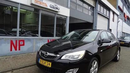 Occasion 2010 Opel Astra Cosmo Hatchback | € 4.250 (Eerlijke prijs)