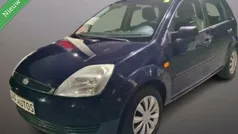 Blauw Gebruikt 2005 Ford Fiesta Hatchback | € 1.499 (Eerlijke prijs)