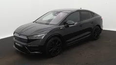 Zwart Gebruikt 2023 Skoda Enyaq iV RS SUV | € 43.950 (Eerlijke prijs)