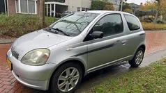 Gebruikt 2001 Toyota Yaris Hatchback | € 999 (Eerlijke prijs)